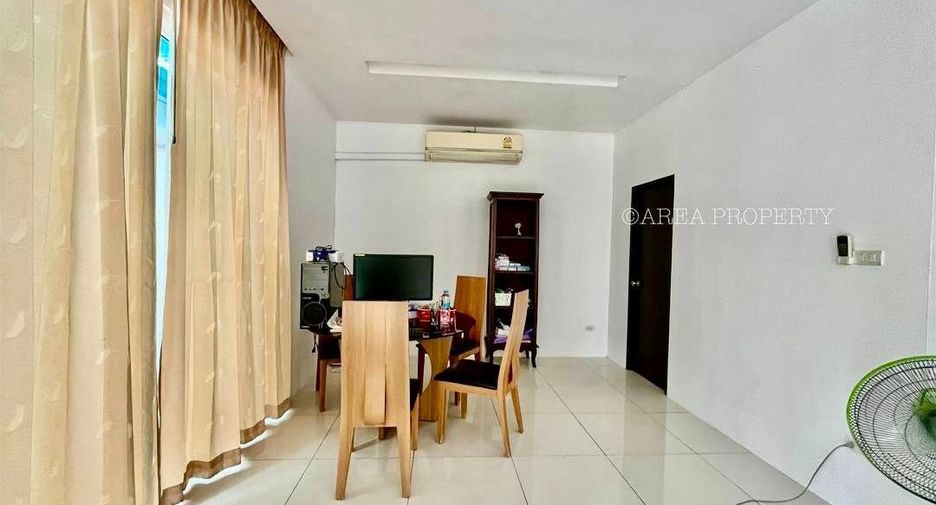 For rent 3 bedrooms house in Bang Lamung, Chonburi
