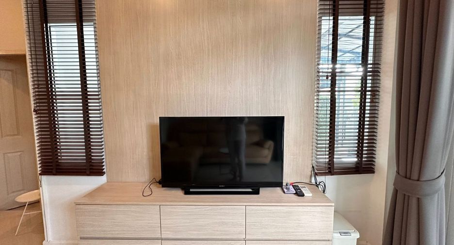 For rent 3 bedrooms house in Si Racha, Chonburi