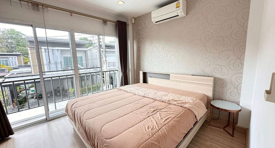 For rent 3 bedrooms house in Si Racha, Chonburi