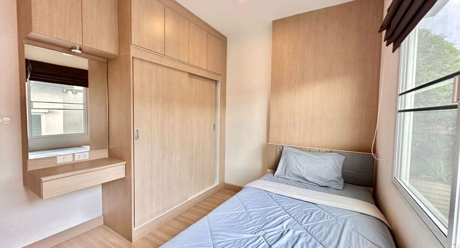 For rent 3 bedrooms house in Si Racha, Chonburi