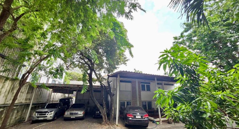 For sale land in Phaya Thai, Bangkok