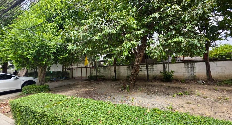 For sale land in Phaya Thai, Bangkok