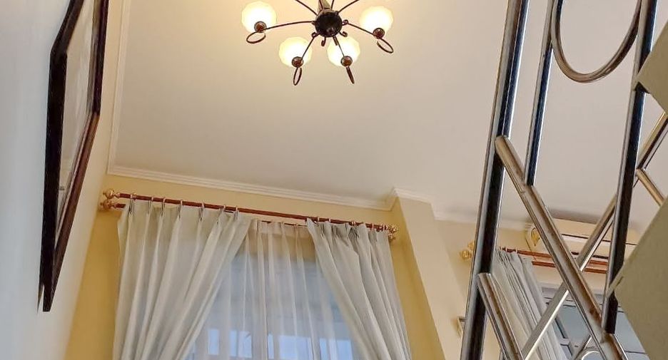À vendre 33 chambres villa à Bang Lamung, Chonburi