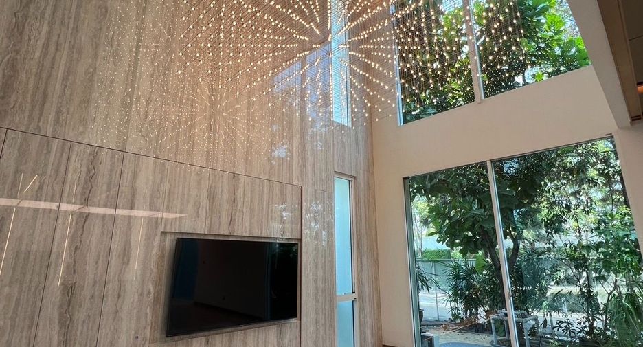 Haus zur Miete mit 4 Zimmer in Bueng Kum, Bangkok
