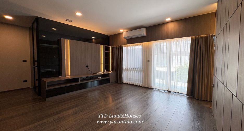 For rent and for sale 3 bedrooms townhouse in Bang Phli, Samut Prakan