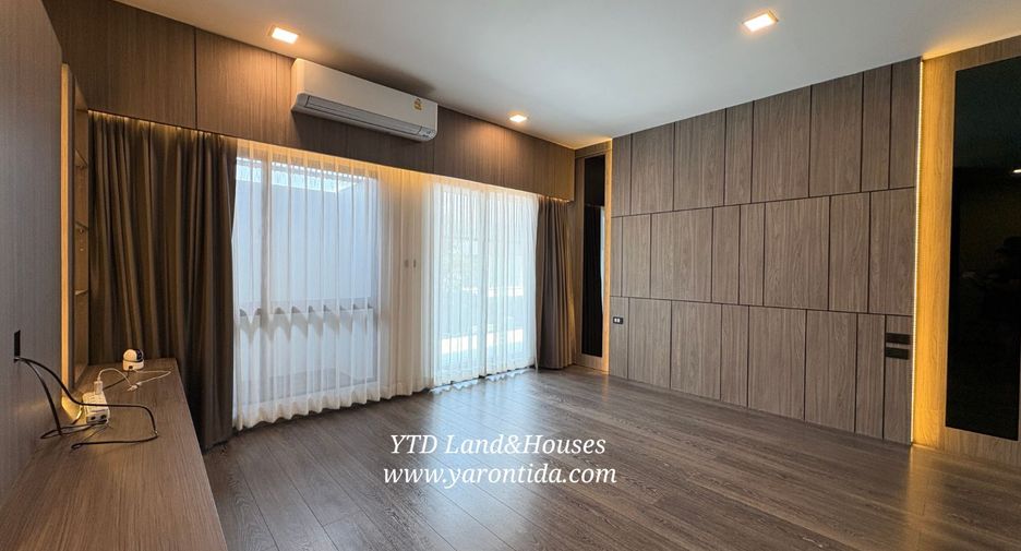 For rent and for sale 3 bedrooms townhouse in Bang Phli, Samut Prakan