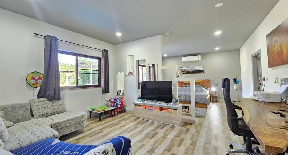 出售 4 卧室 独立屋 在 Sattahip, Chon Buri