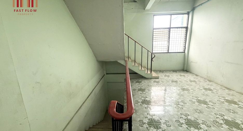 Gewerbefläche zum Kauf mit 2 Zimmer in Thawi Watthana, Bangkok