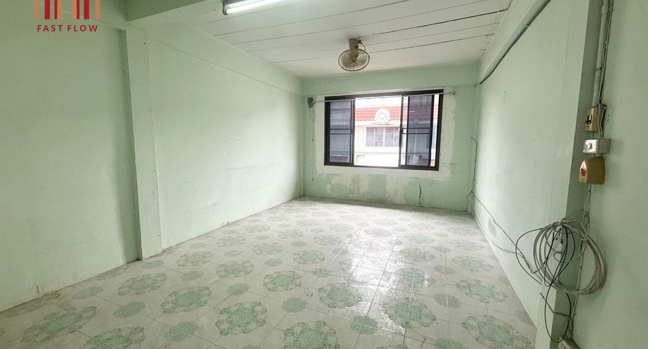 Gewerbefläche zum Kauf mit 2 Zimmer in Thawi Watthana, Bangkok