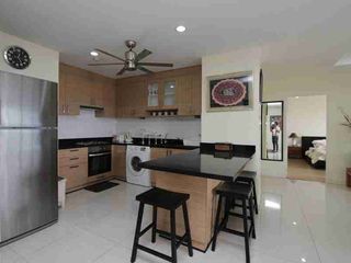 For sale 3 bed apartment in Mueang Chiang Mai, Chiang Mai
