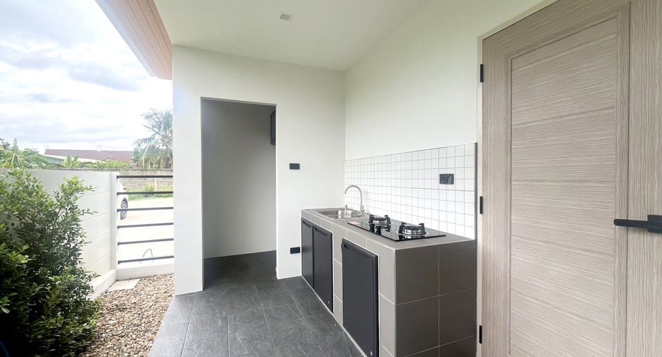 For sale 2 bedrooms house in Saraphi, Chiang Mai