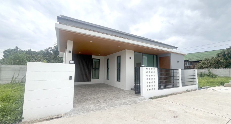 For sale 2 bedrooms house in Saraphi, Chiang Mai