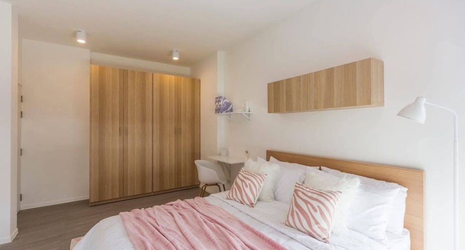 For rent 4 bedrooms villa in Mueang Chiang Mai, Chiang Mai
