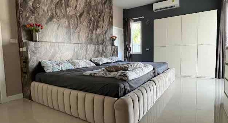 À louer 4 chambres villa à Bang Lamung, Chonburi