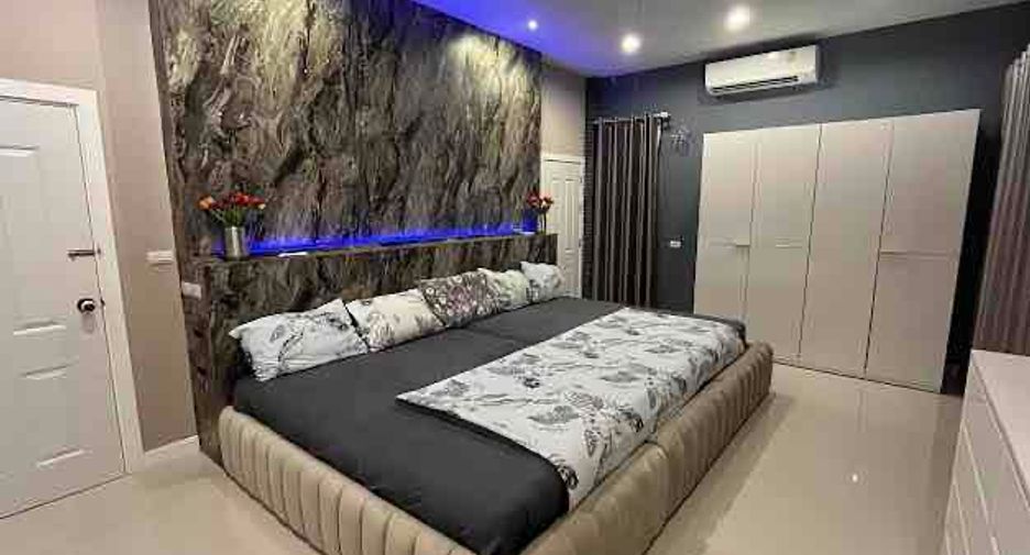 À louer 4 chambres villa à Bang Lamung, Chonburi