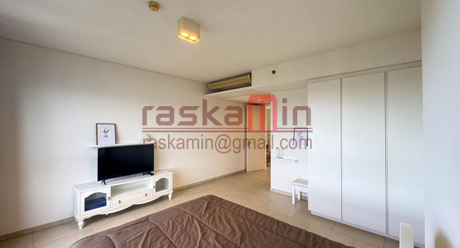 For sale 3 bedrooms condo in North Pattaya, Pattaya
