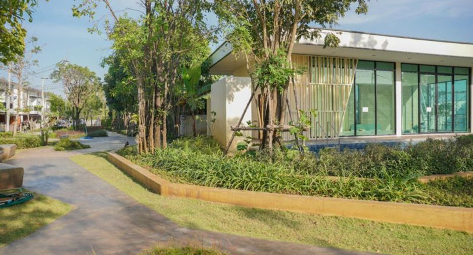 出售 2 卧室 联排别墅 在 Bang Lamung, Chon Buri