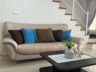 出租 3 卧室 联排别墅 在 Bang Kho Laem, 曼谷