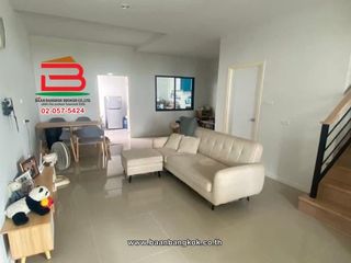 For sale 2 bedrooms townhouse in Mueang Pathum Thani, Pathum Thani