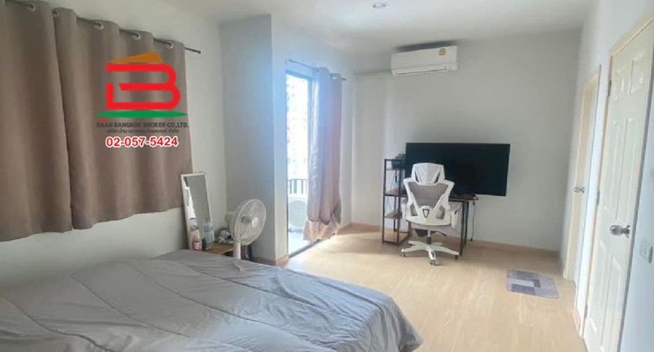 出售 2 卧室 联排别墅 在 Mueang Pathum Thani, Pathum Thani