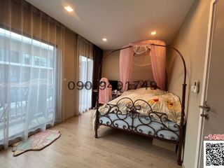 Casa adosada en alquiler de 3 habitaciones en Yan Nawa, Bangkok