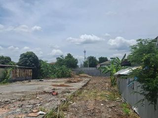 出售 土地 在 Suan Luang, 曼谷
