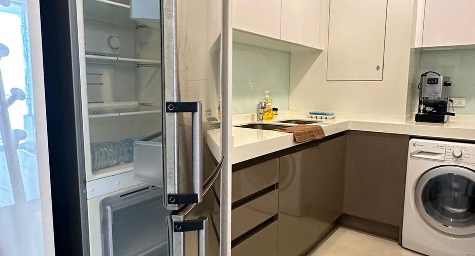 For sale 2 bedrooms condo in Pathum Wan, Bangkok