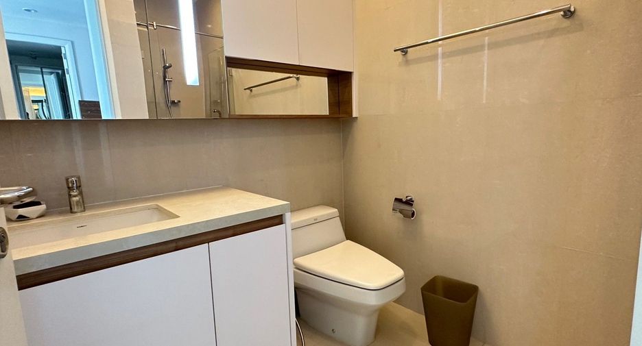 For sale 2 bedrooms condo in Pathum Wan, Bangkok