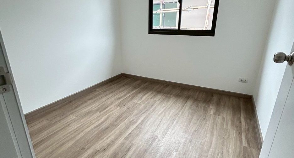 For rent 3 bedrooms house in Mueang Chiang Mai, Chiang Mai