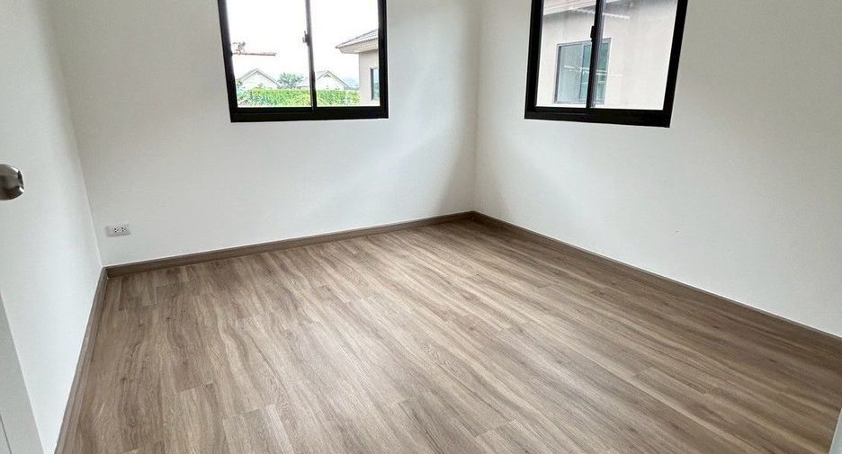 For rent 3 bedrooms house in Mueang Chiang Mai, Chiang Mai