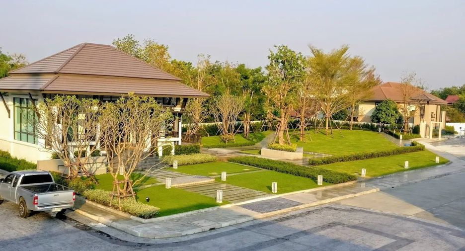 For rent 3 bedrooms house in Mueang Chiang Mai, Chiang Mai