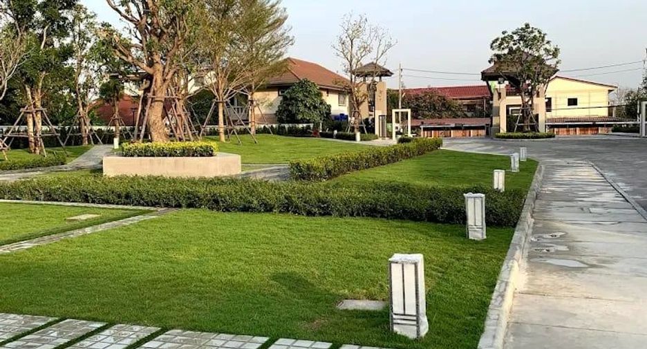 For rent 3 bedrooms house in Mueang Chiang Mai, Chiang Mai