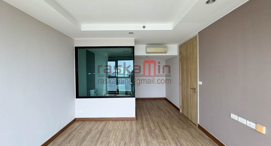 À vendre 1 chambre condo à Si Racha, Chonburi
