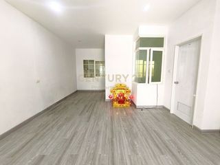 For rent and for sale 4 bedrooms townhouse in Mueang Nonthaburi, Nonthaburi