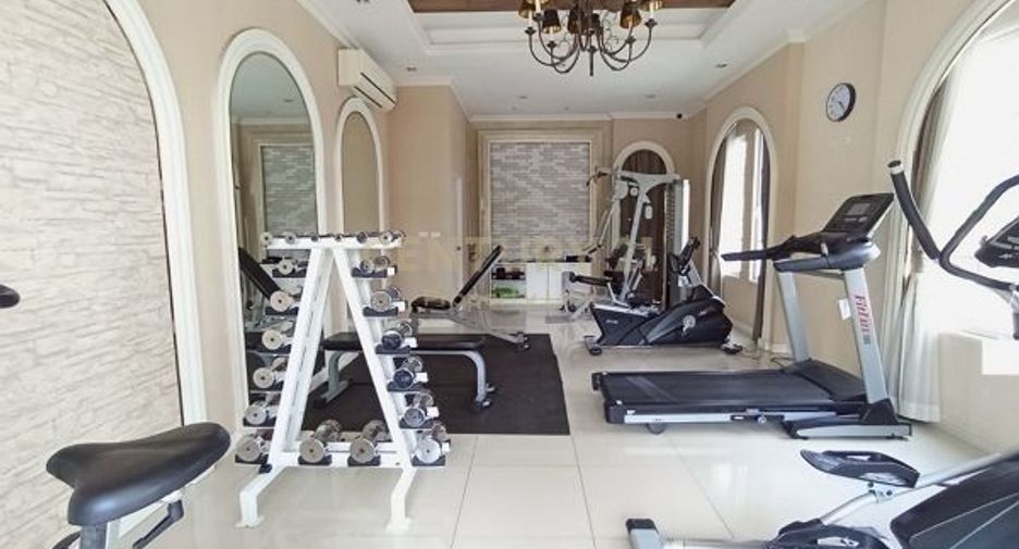 For rent and for sale 4 bedrooms townhouse in Mueang Nonthaburi, Nonthaburi