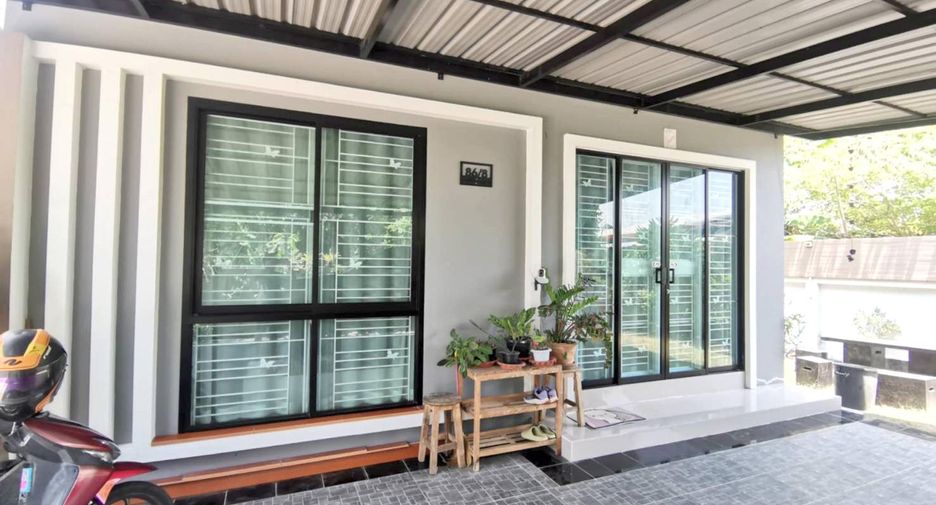 For rent 3 bedrooms house in San Kamphaeng, Chiang Mai