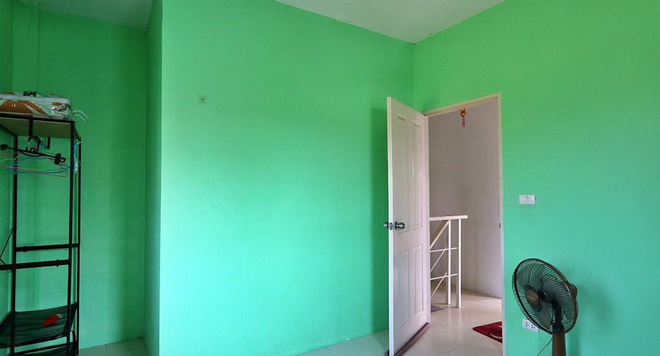 For sale 2 bedrooms townhouse in Mueang Chon Buri, Chonburi