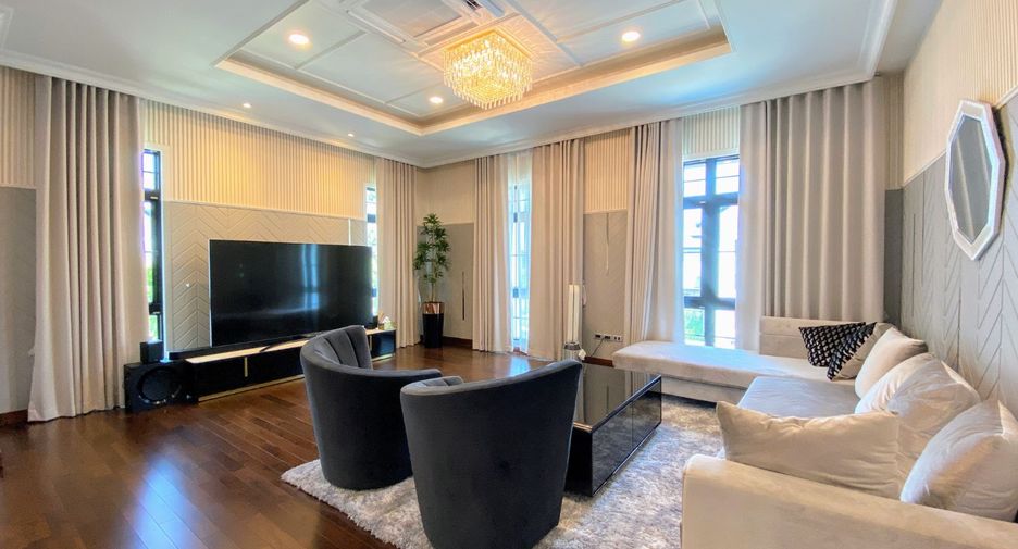For sale 4 bedrooms house in Thawi Watthana, Bangkok