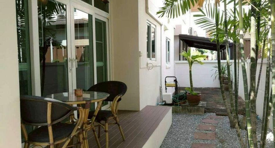 Haus zur Miete und zum Kauf mit 3 Zimmer in Si Racha, Chonburi