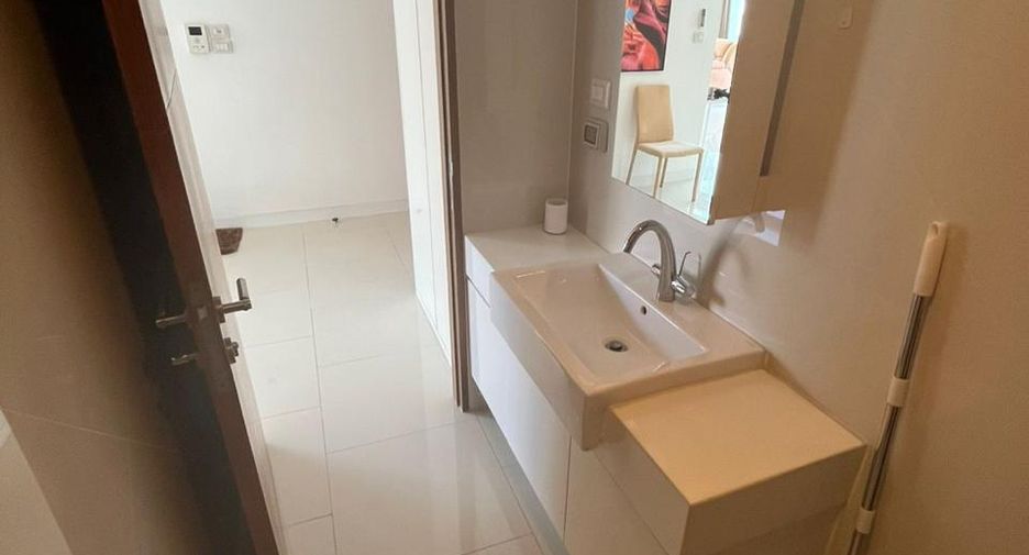 Apartamento en alquiler de 4 habitaciones en Bang Lamung, Chonburi