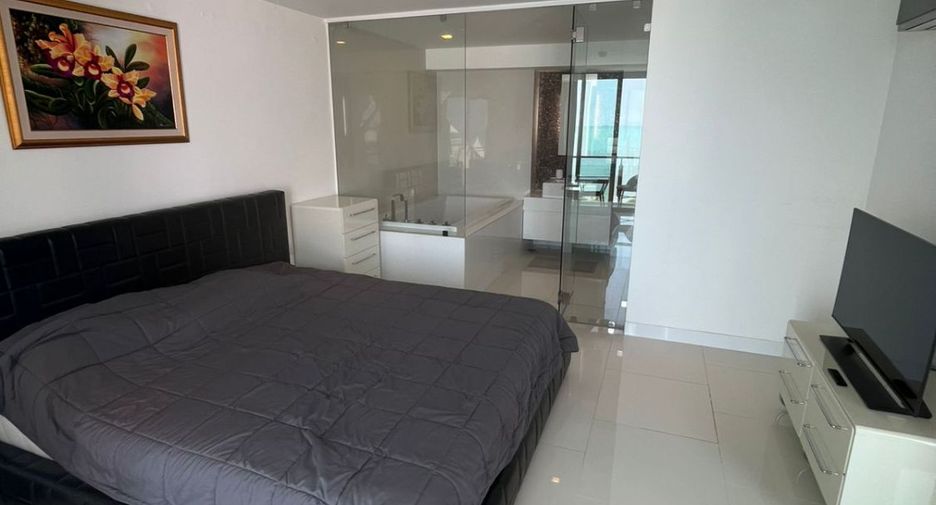 Apartamento en alquiler de 4 habitaciones en Bang Lamung, Chonburi