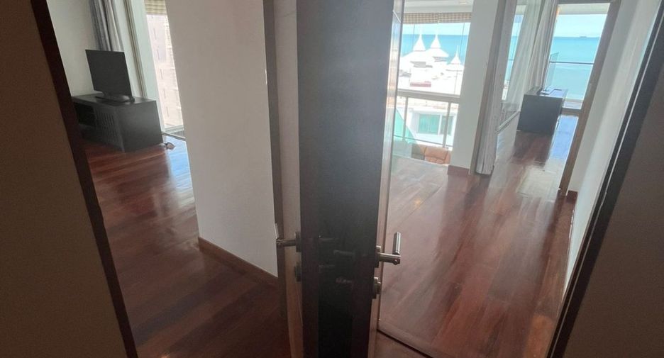 Apartamento en alquiler de 4 habitaciones en Bang Lamung, Chonburi