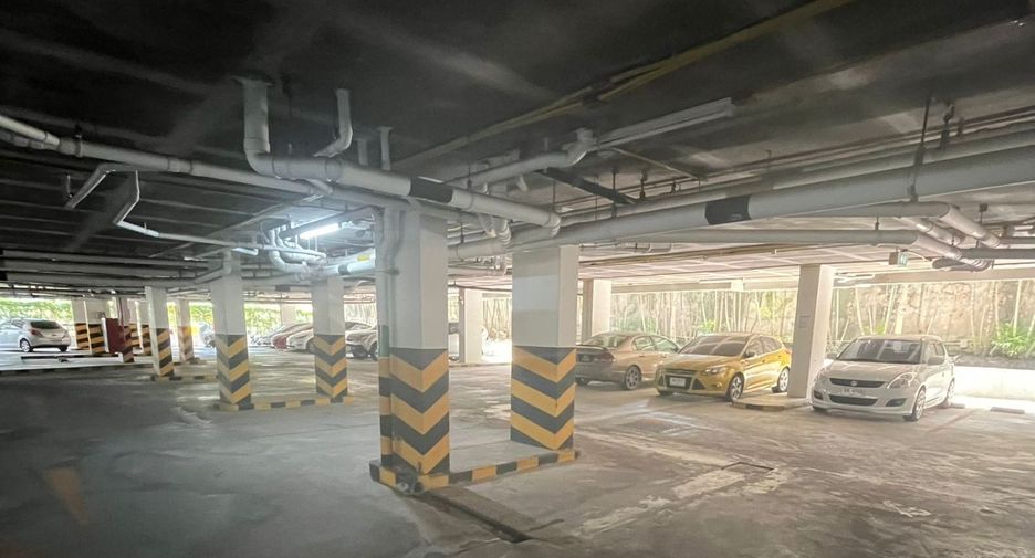 Apartamento en alquiler de 4 habitaciones en Bang Lamung, Chonburi