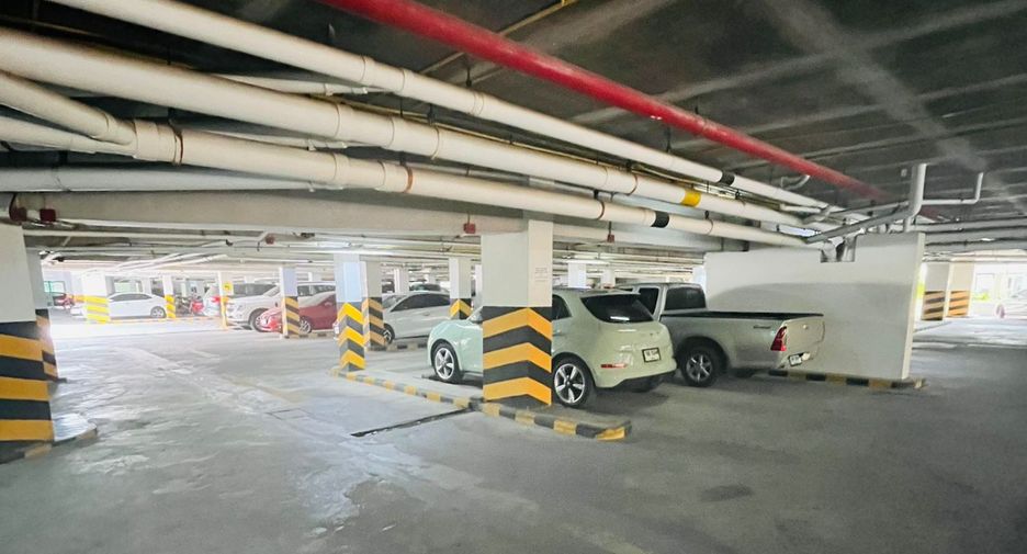 Apartamento en alquiler de 4 habitaciones en Bang Lamung, Chonburi