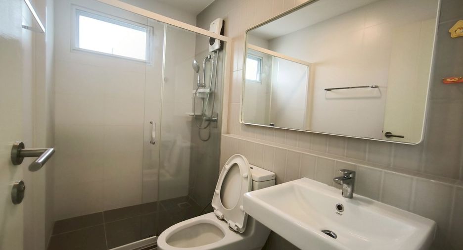 For rent 2 bedrooms townhouse in Prawet, Bangkok