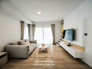 For rent 3 bedrooms townhouse in Bang Phli, Samut Prakan