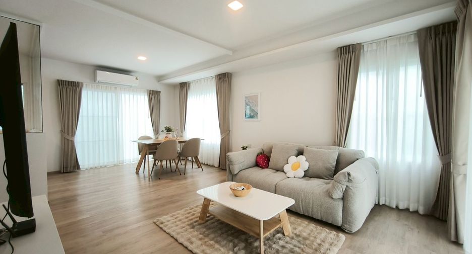 For rent 3 bedrooms townhouse in Bang Phli, Samut Prakan