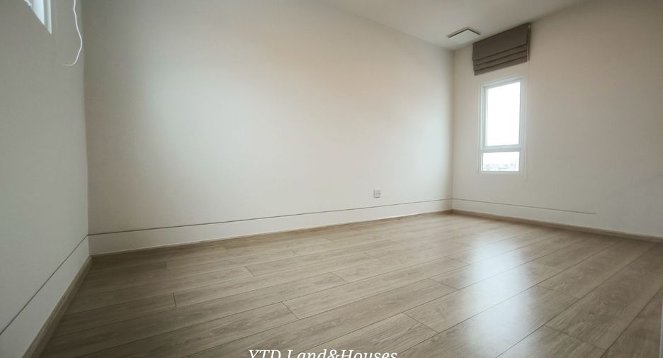 For rent 3 bedrooms townhouse in Bang Phli, Samut Prakan