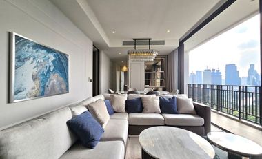 For rent 2 bed condo in Pathum Wan, Bangkok