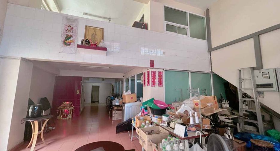 Local comercial en venta de 16 habitaciones en Bang Bon, Bangkok